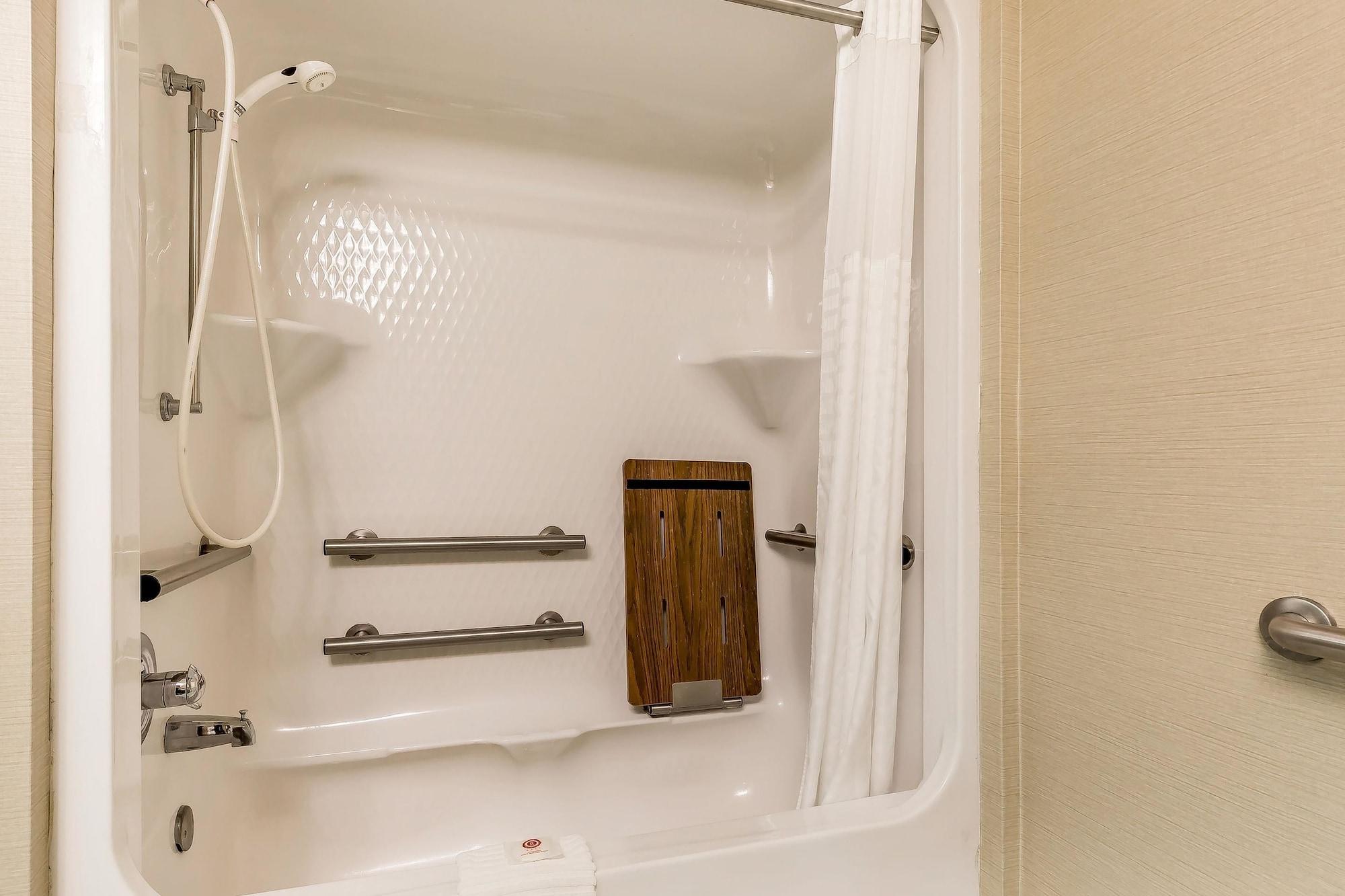 Comfort Inn & Suites Mishawaka-South Bend Buitenkant foto