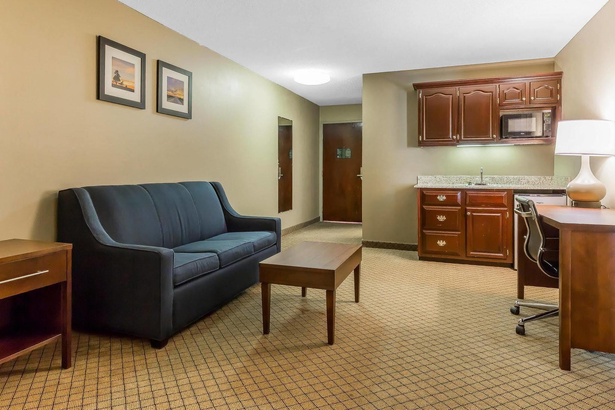 Comfort Inn & Suites Mishawaka-South Bend Buitenkant foto